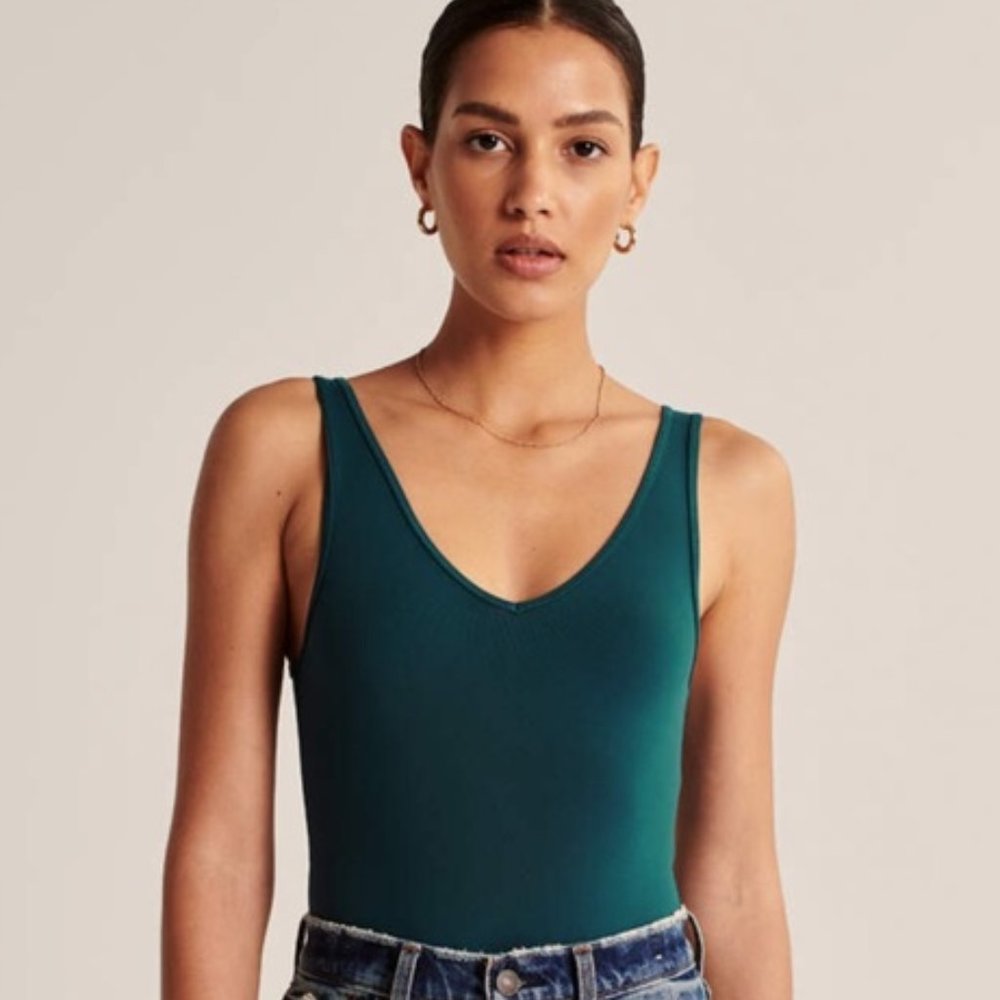 Abercombie & Fitch Bare Seamless V-Neck Bodysuit, Size S